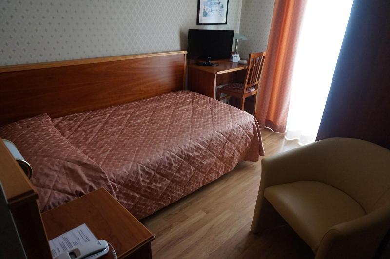 Hotel Riviera Riva del Garda Extérieur photo