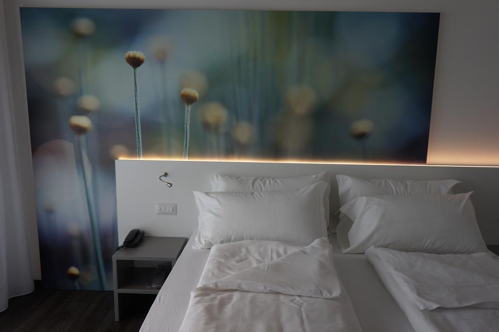 Hotel Riviera Riva del Garda Extérieur photo